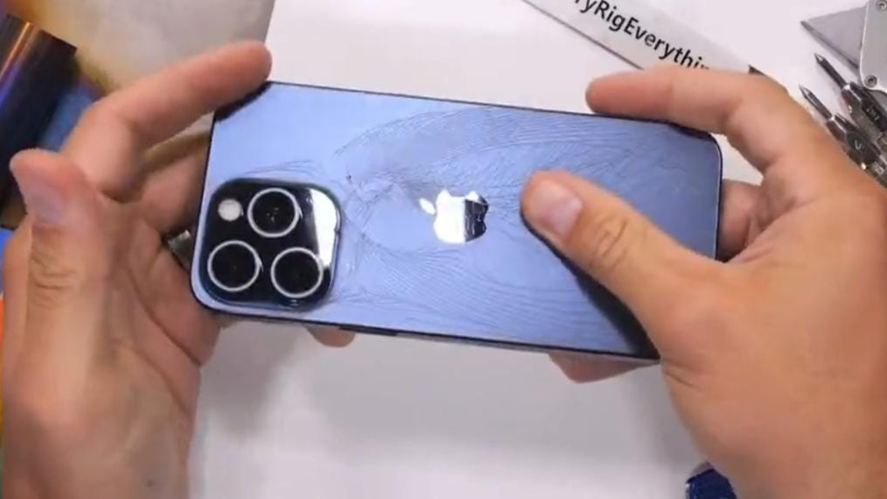 iPhone 15 durability