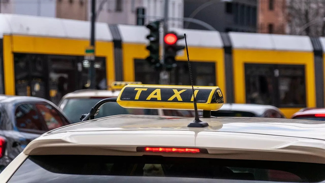 Chinese Cab Driver Abuses Woman, Her Daughter In Singapore (Rep Image)