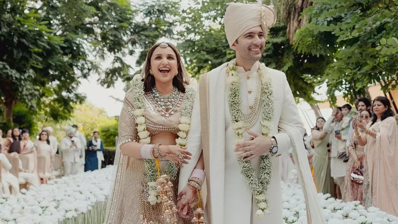 Parineeti Chopra's wedding lehenga craftsmanship