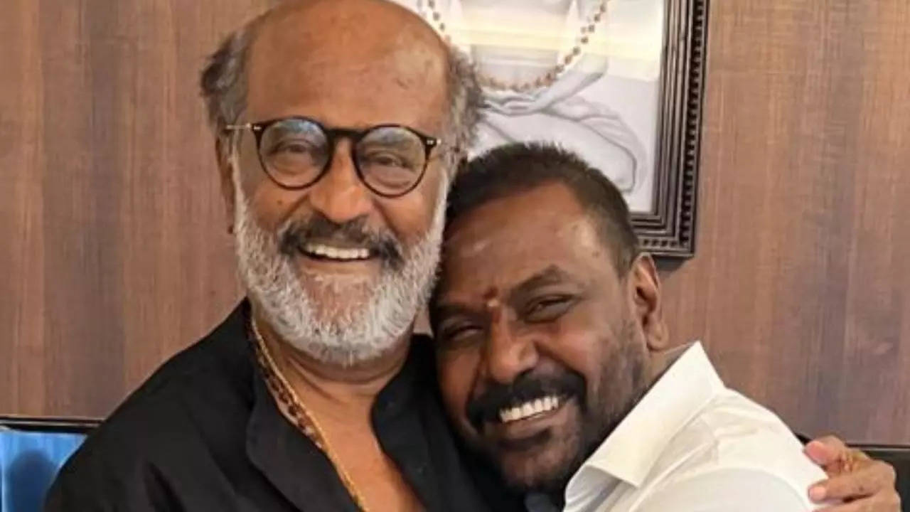 Ahead of Chandramukhi 2's Release, Raghava Lawrence Meets His Guru Rajinikanth.