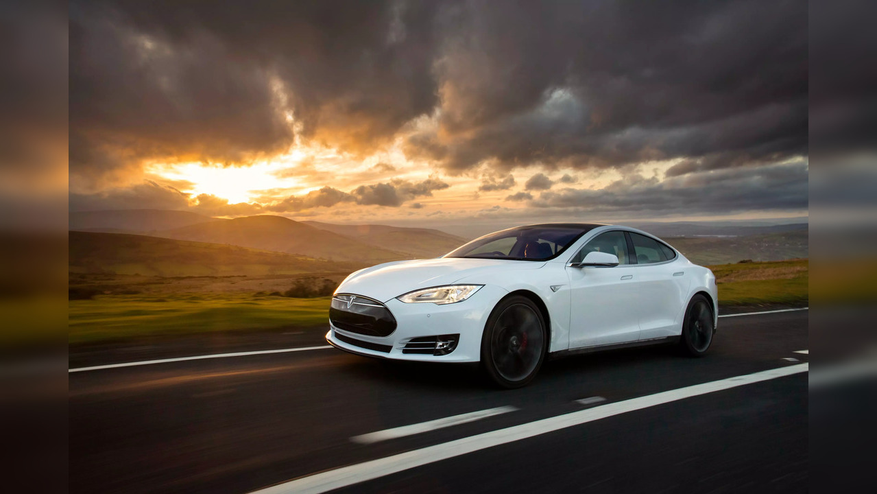 TESLA-MOTORS-Model-S-4693_58