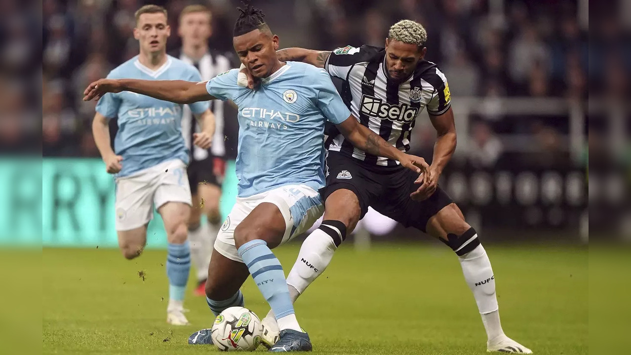 Newcastle knock Manchester City out of League Cup