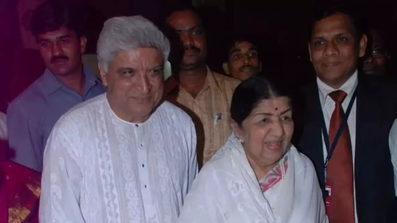 Javed Akhtar and Lata Mangeshkhar