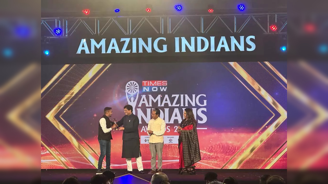 Solnce Energy Founder Yash Tarwadi wins Amazing Indians Awards 2023