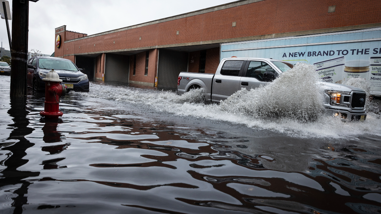 US Rains: 150 Schools Flooded In New York City, One Evacuated Amid ...