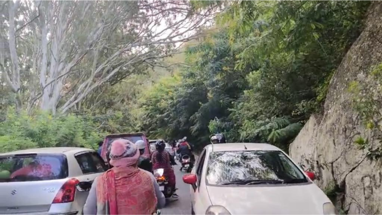 Watch: Km-Long Jam In Nandi Hills As Tourist Start Arriving For Weekend Getaway