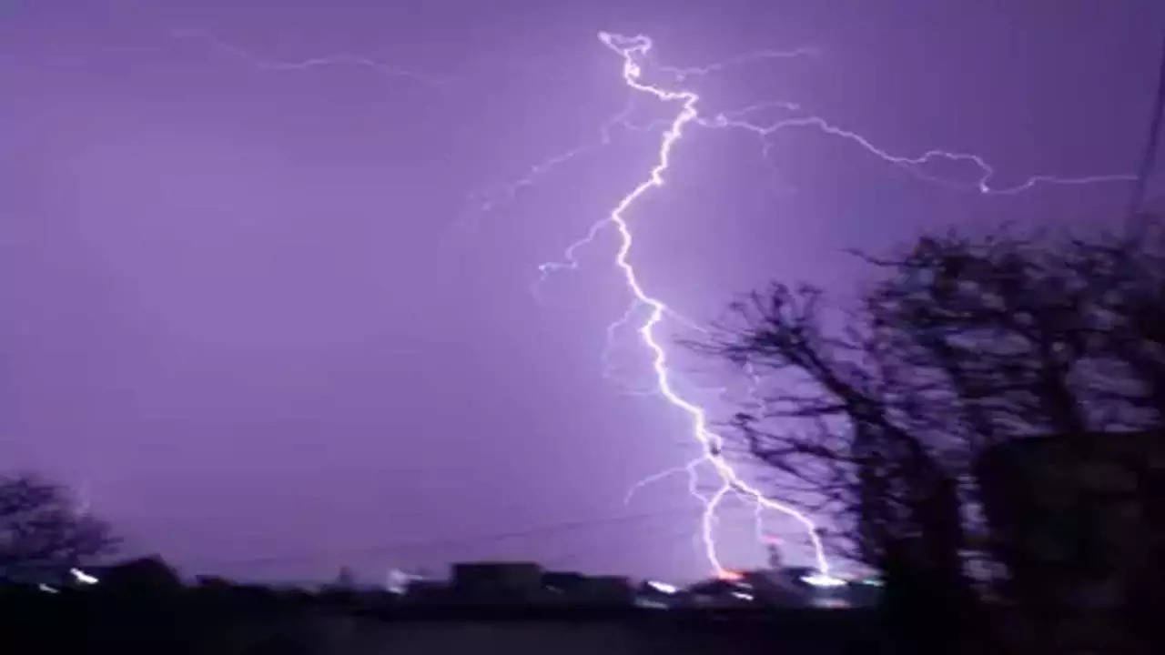 lightning strike in jharkhand