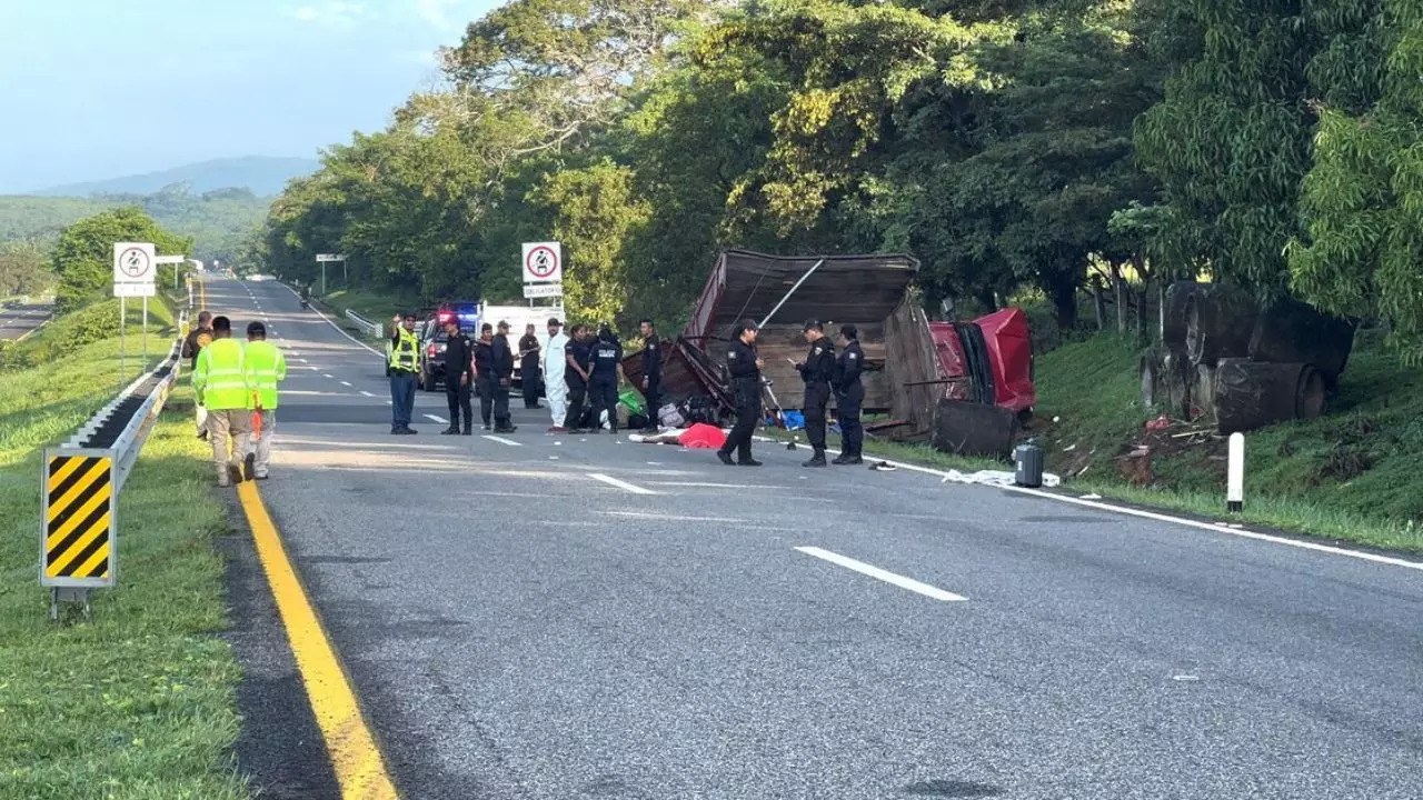 Truck Full Of Women Migrants Overturns On Mexican Highway; 10 Got Killed, 25 Injured