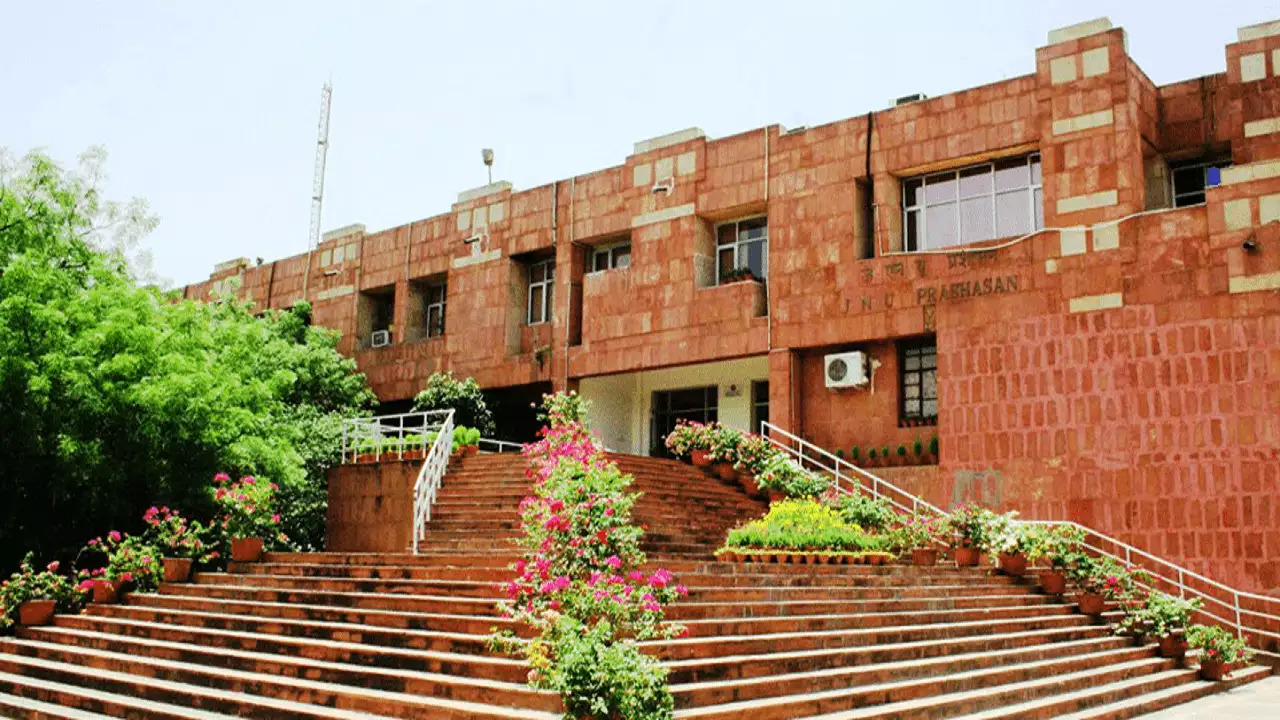 JNU Walls Defaced With 'Free Kashmir' Slogans, ABVP Seeks Probe