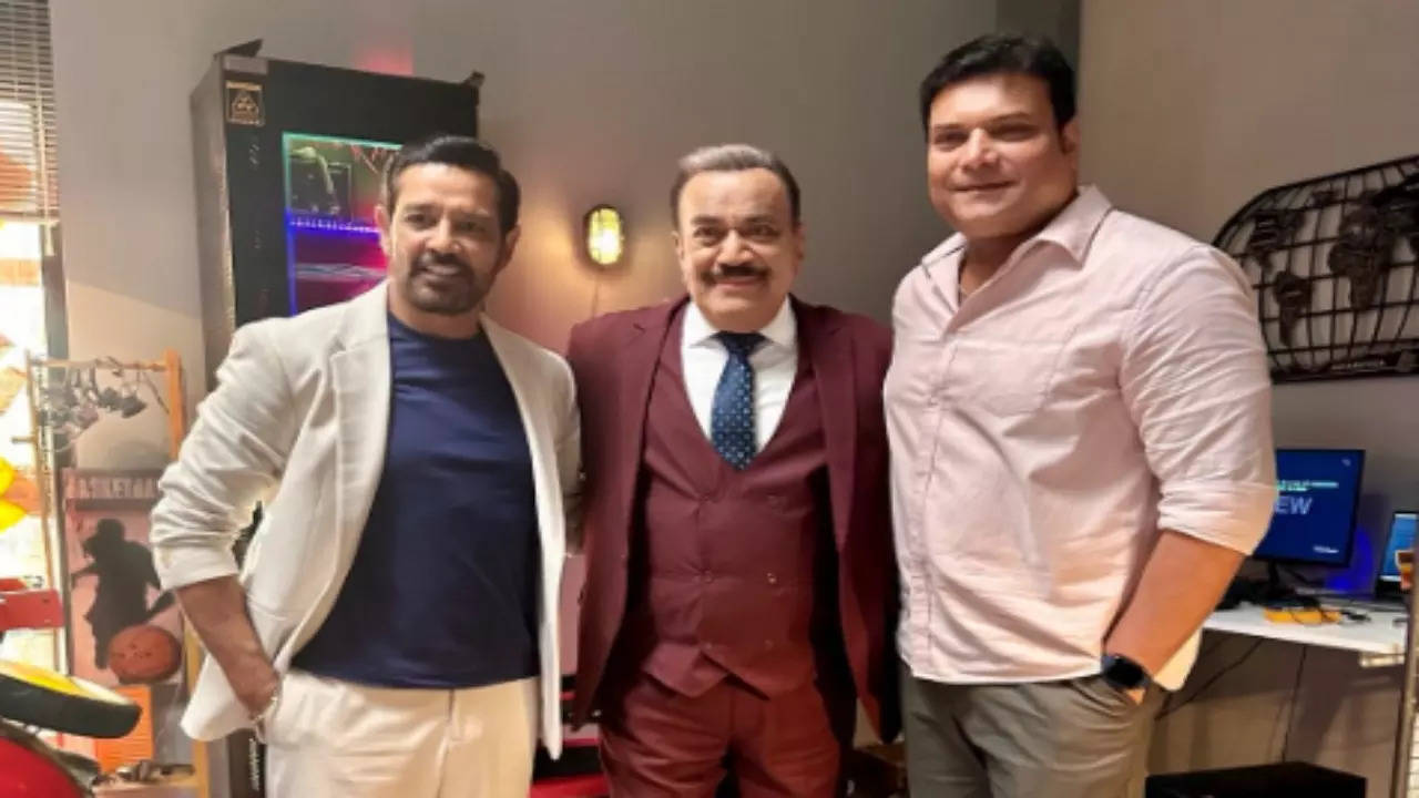 Is CID Coming Back? Shivaji Satam AKA ACP Pradyuman Reunites With His