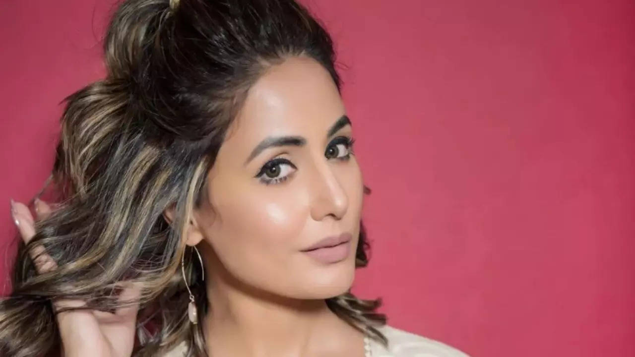 OMG! Hina Khan Falls Sick On Her Birthday, Apologises To Fans For Not ...