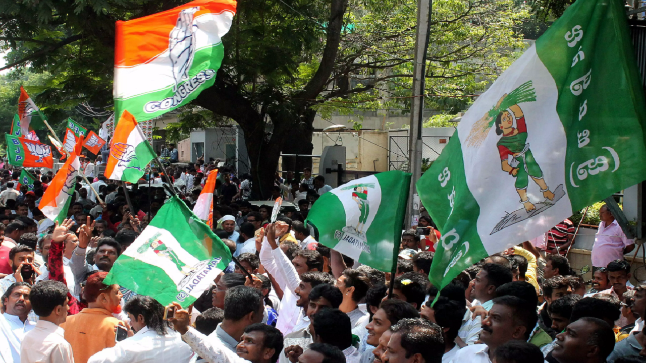 JD(S) To Face Mass Exodus? Congress Claims Hundreds Of Leaders In Touch