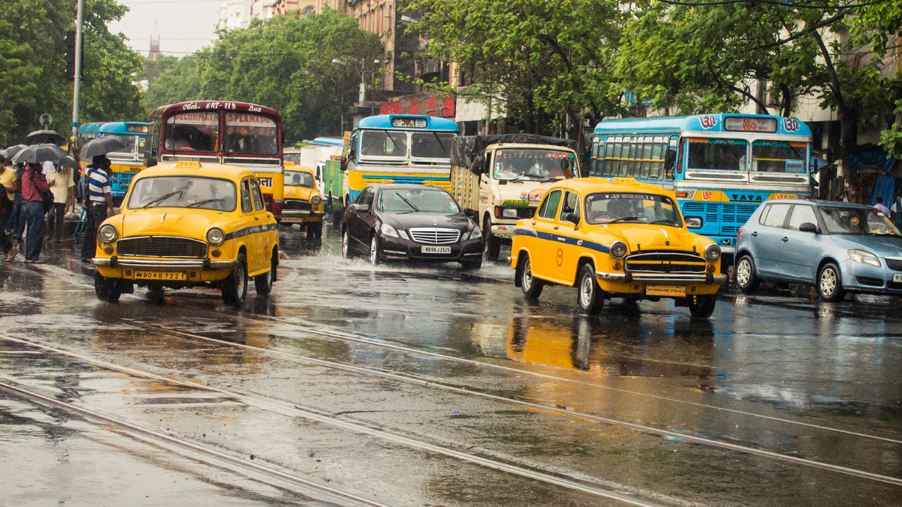 ​​Bhiwandi is ranked 5th in the world's 20 slowest cities on the speed index, followed by Kolkata (6th) Arrah (7th), Bihar Sharif (11th) , Mumbai (13th), Aizawl (18th), Bengaluru (19th) and Shillong (20th).