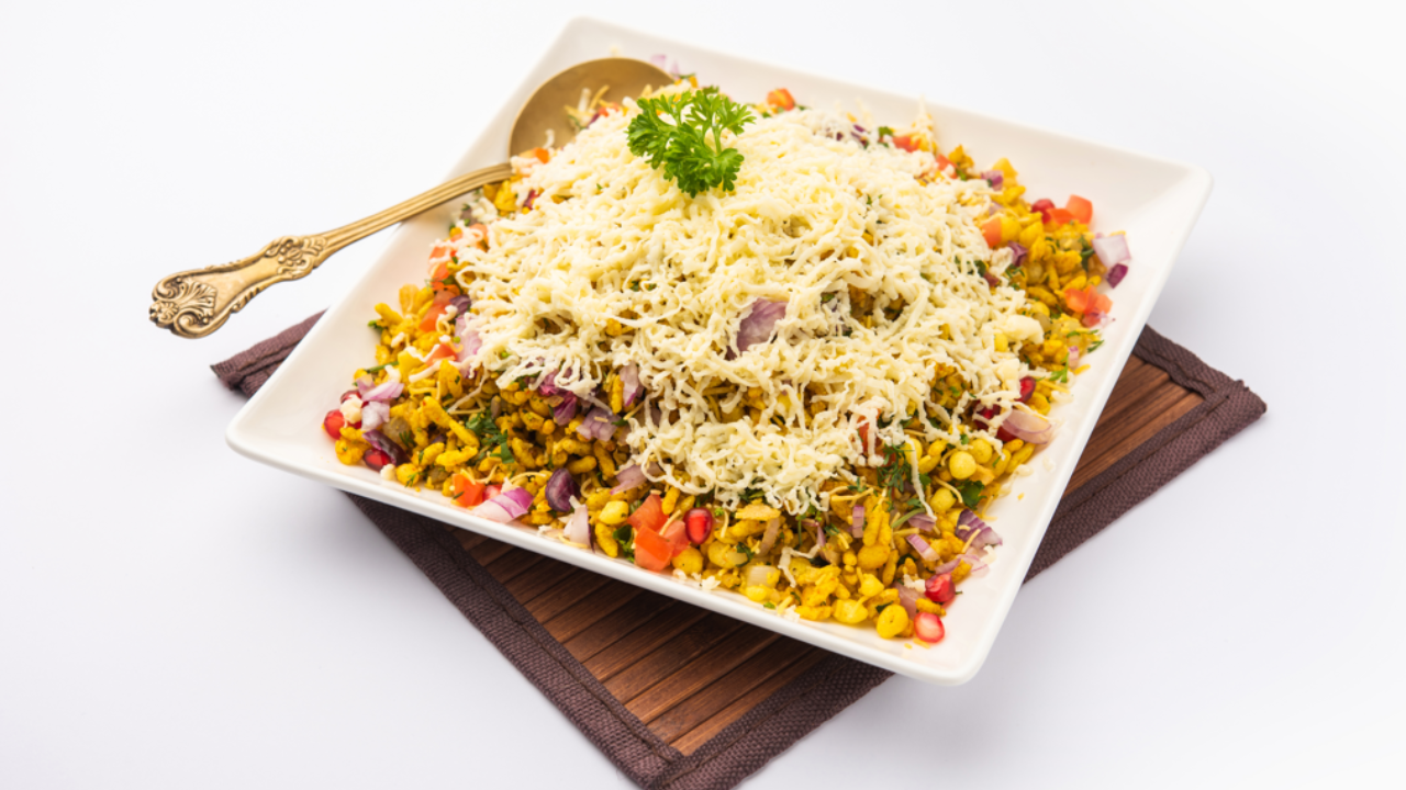 5 different chaat recipes to prepare at home. Pic Credit: Vecteezy