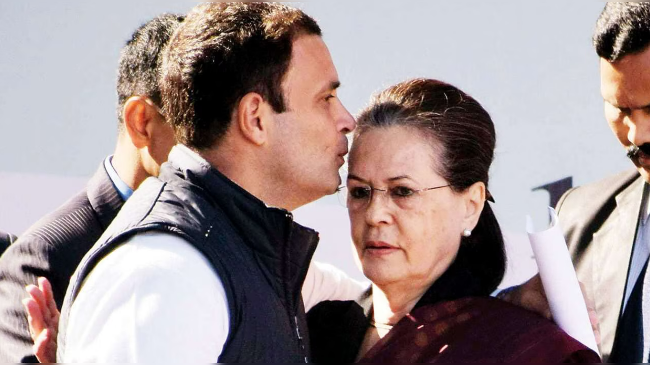 Rahul Gandhi Gifts Sonia Gandhi a dog