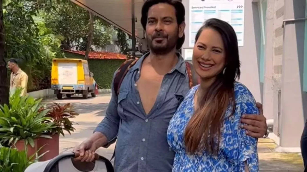 You wouldn't want to miss THIS video of Keith Sequeira, Rochelle Rao