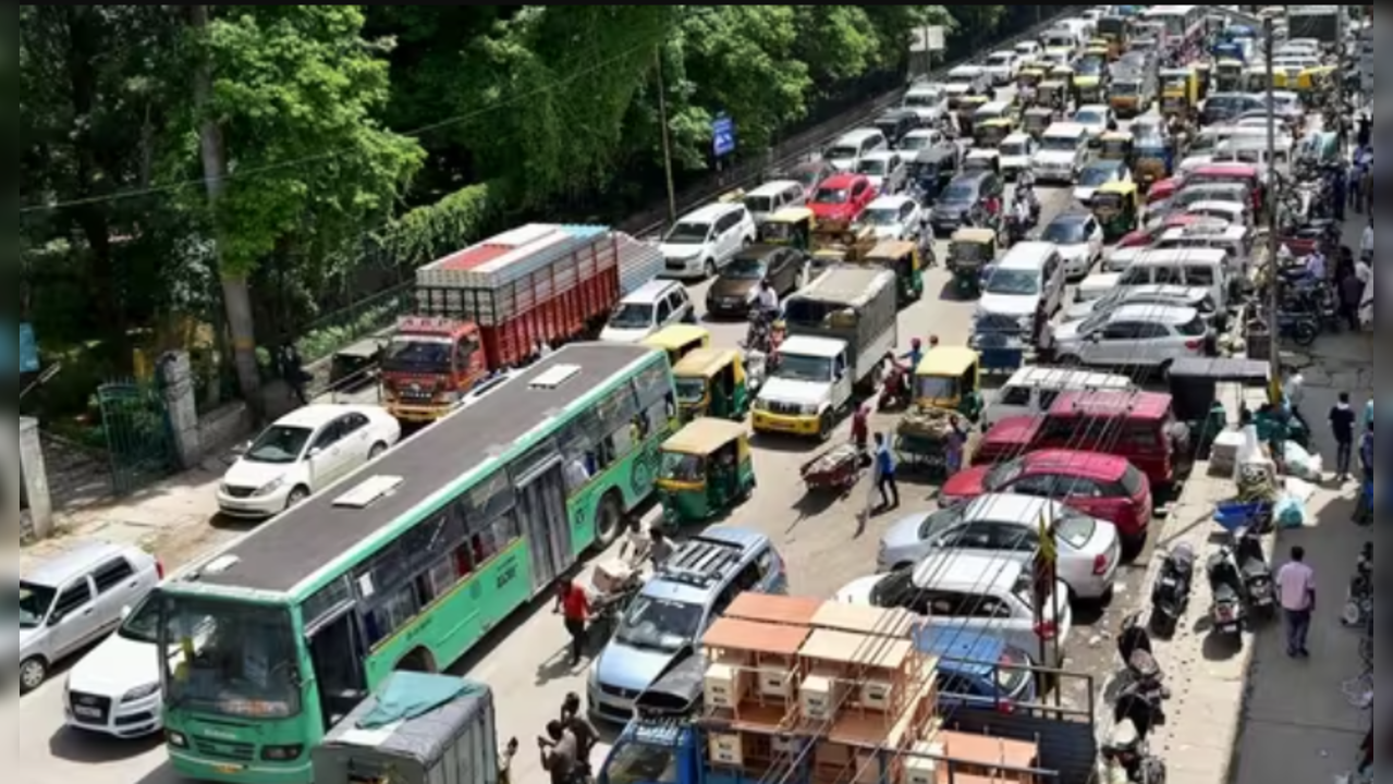 Bengaluru Commuters Demand Purple Line Operations Amid Traffic Woes