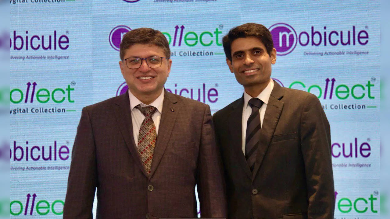 Siddharth Agarwal, Founder and Managing Director,Mobicule Technologies. Right Side - Yatin Pednekar, Chief Technology Officer,Mobicule Technologies