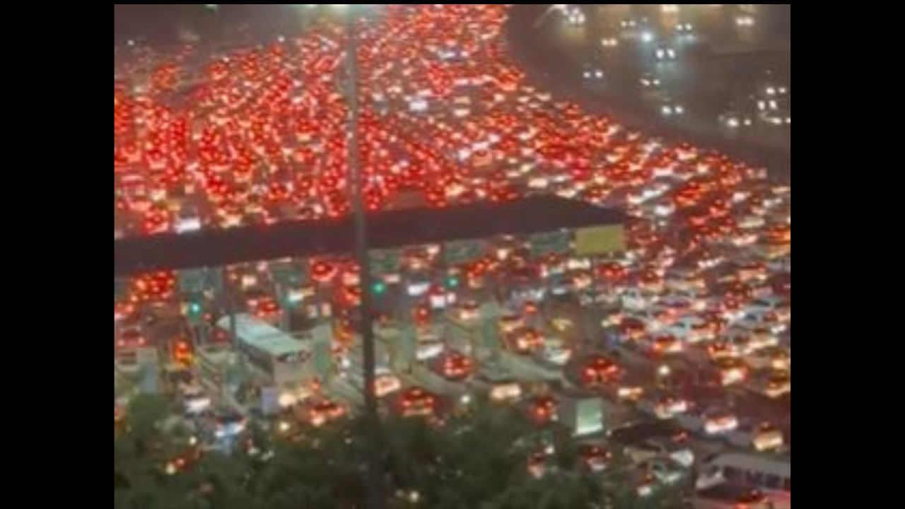 Gurgaon-Traffic-Viral