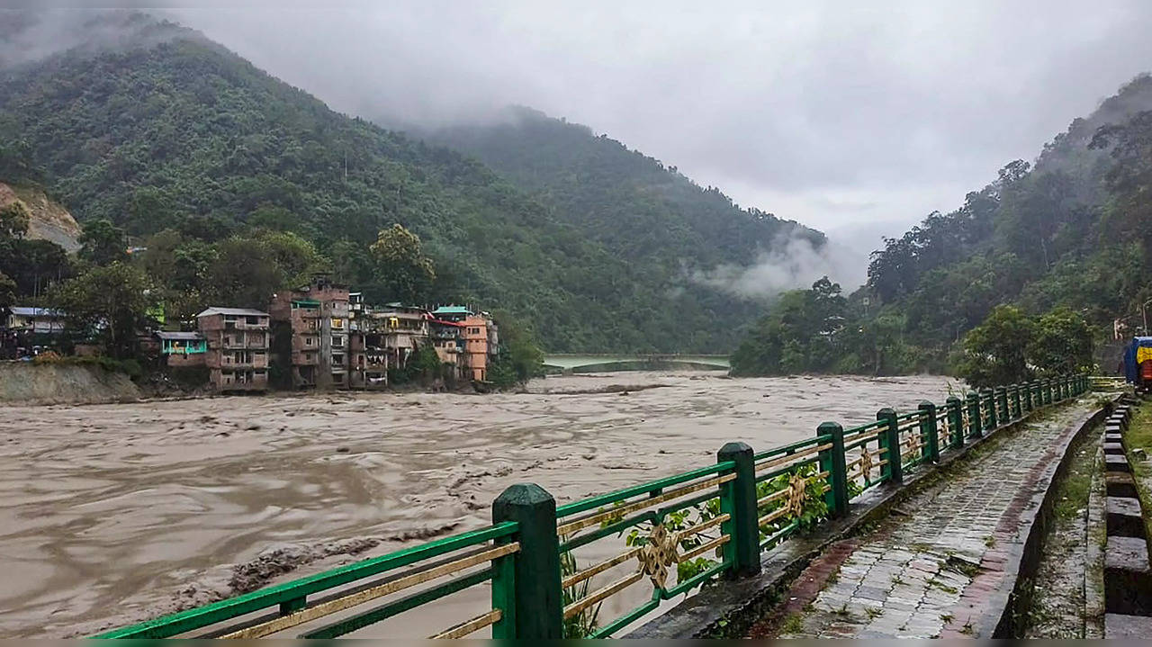 SIKKIM FLOODS PTI PHOTO 23 ARMY PERSONNEL MISSING