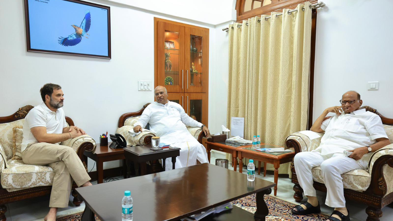 Sharad Pawar Meets Congress Chief Kharge, Rahul Gandhi