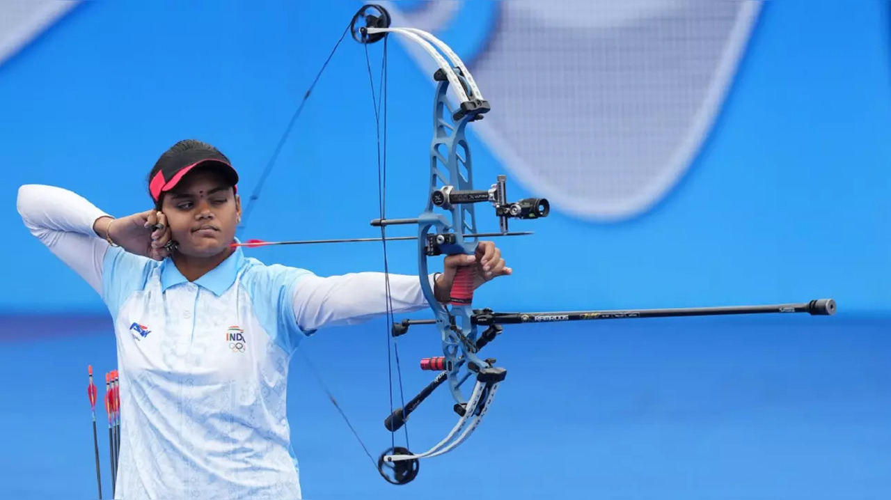 India's Jyothi Surekha Vennam competes in the Compound Women’s Individual Gold Medal event at the 19th Asian Games, in Hangzhou on Saturday.​