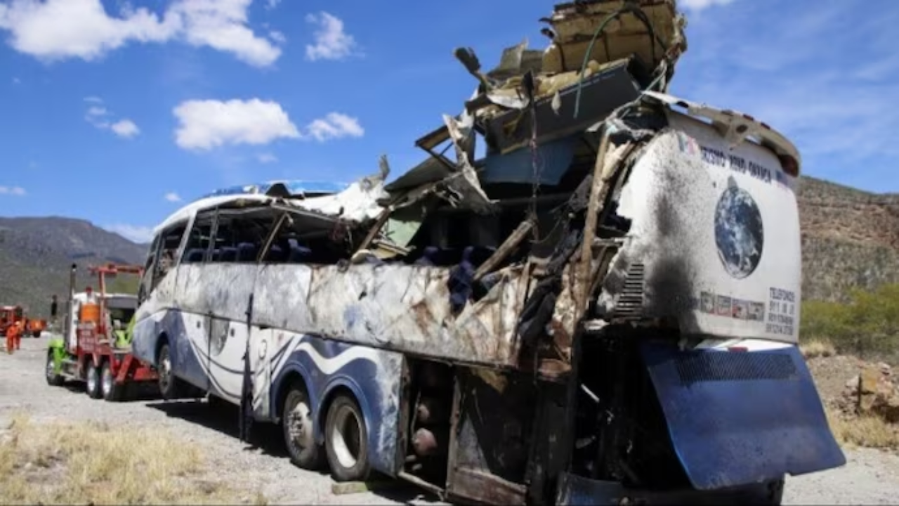 mexico bus crash