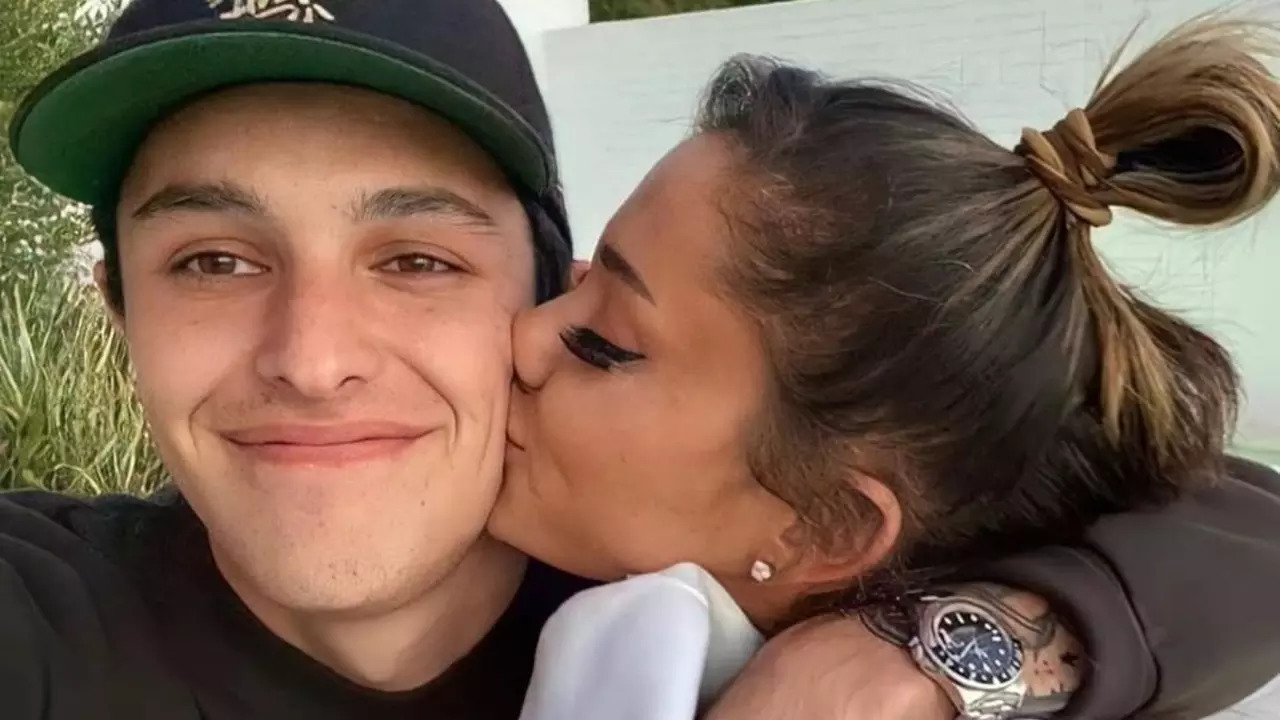 Ariana Grande, Dalton Gomez settle divorce