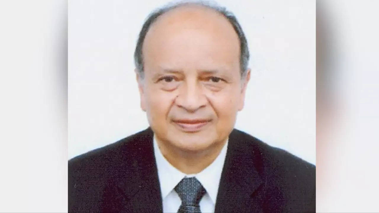 Rajya Sabha MP Dr Wanweiroy Kharlukhi