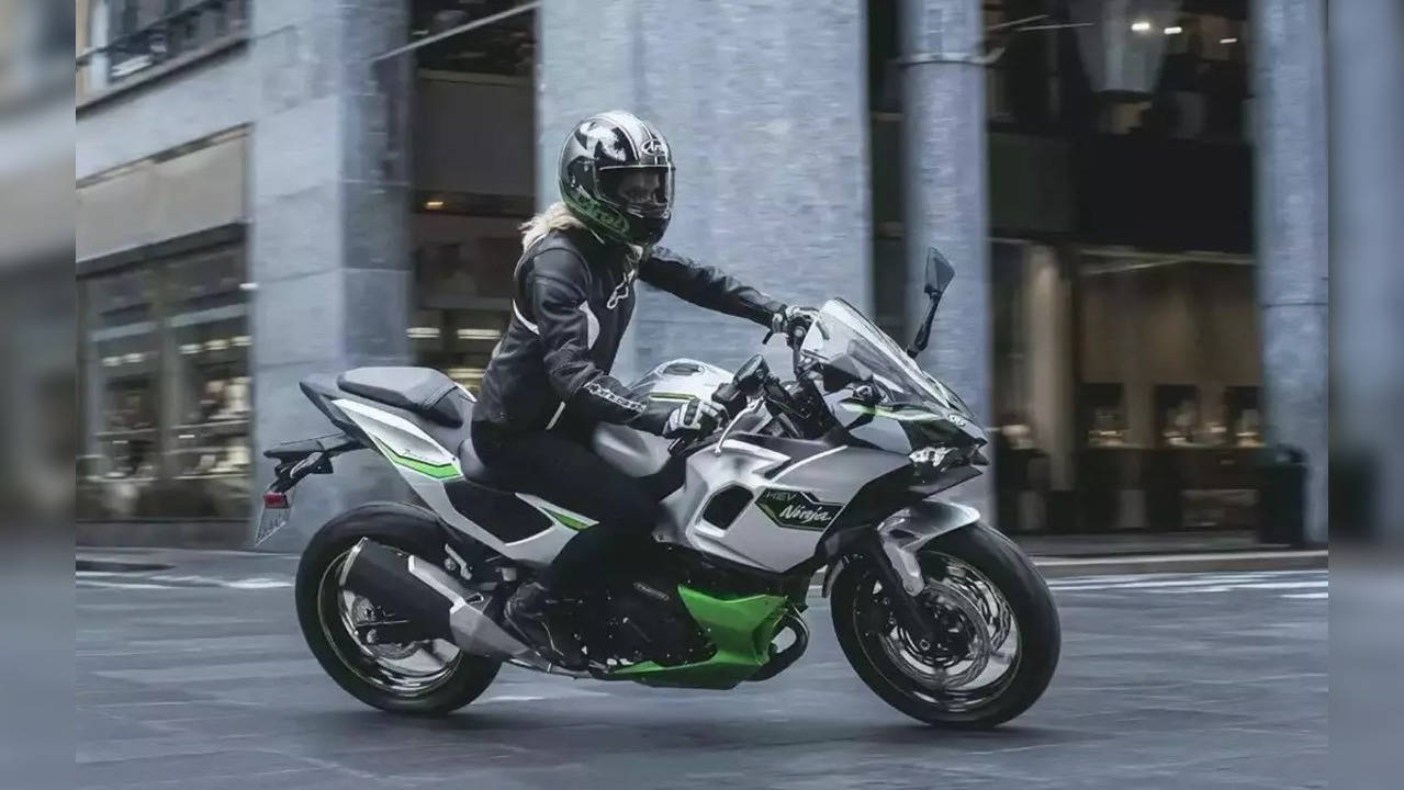 5 Reasons Why The New Kawasaki Ninja 7 Hybrid Will Redefine Future Motorcycling