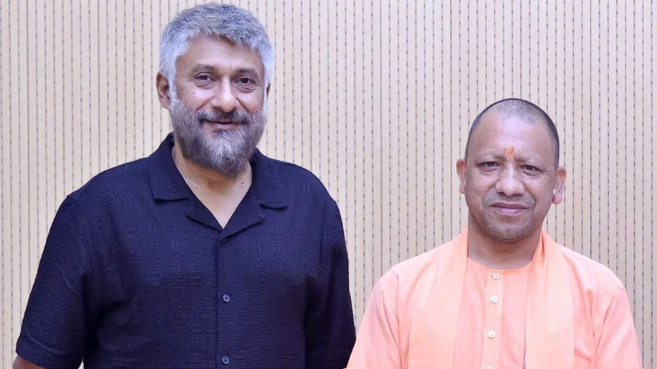 Vivek Agnihotri Meets With CM Yogi Adityanath, Requests The Vaccine War Screening For Students In UP