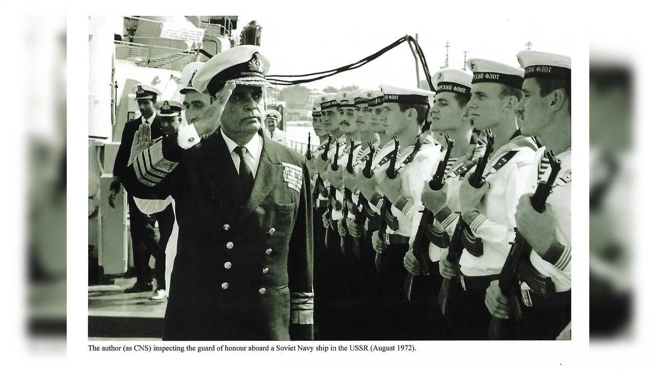 Adm SM Nanda inspecting the guard of honour aboard a Soviet Navy Shop in the USSR in Aug 1972