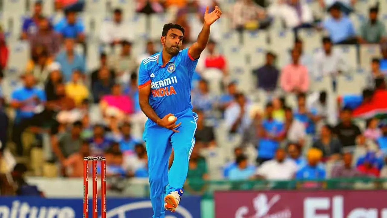 “I Don't See Ashwin Playing”; Ex- Indian Cricketer Predicts Changes In India's Playing XI