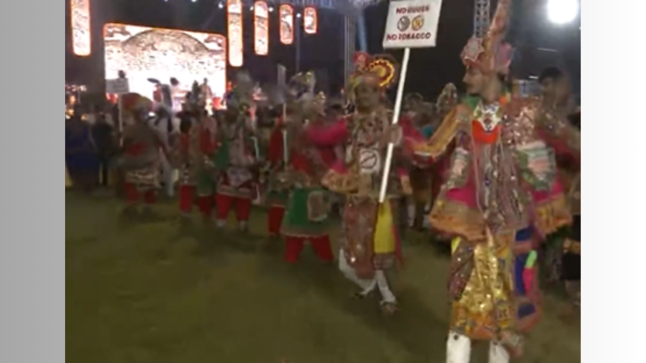 Watch | Ahmedabad Celebrates Unique Garba with a Message: No Drugs, No Tobacco