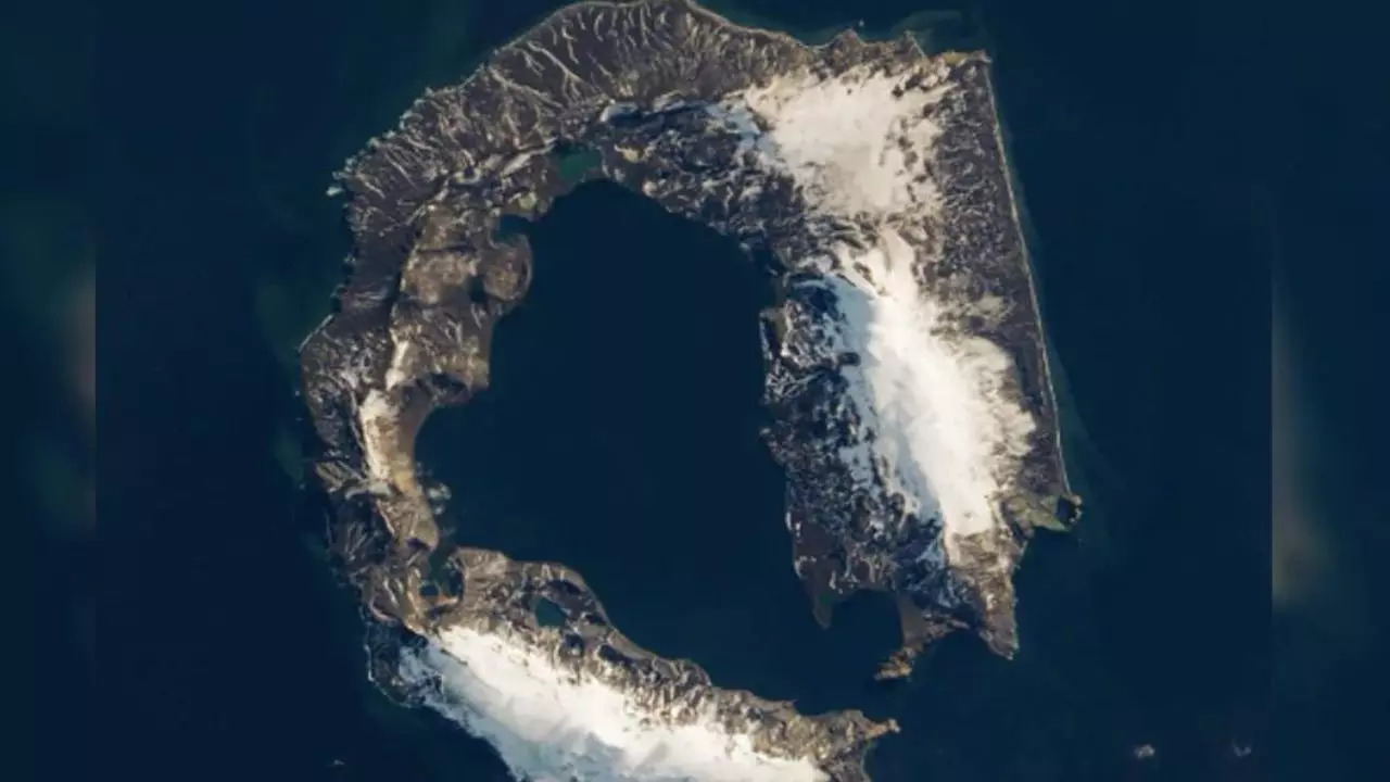 'Dare To Enter': NASA's Satellite Image Of 'Deception Island' Will Leave You Awestruck