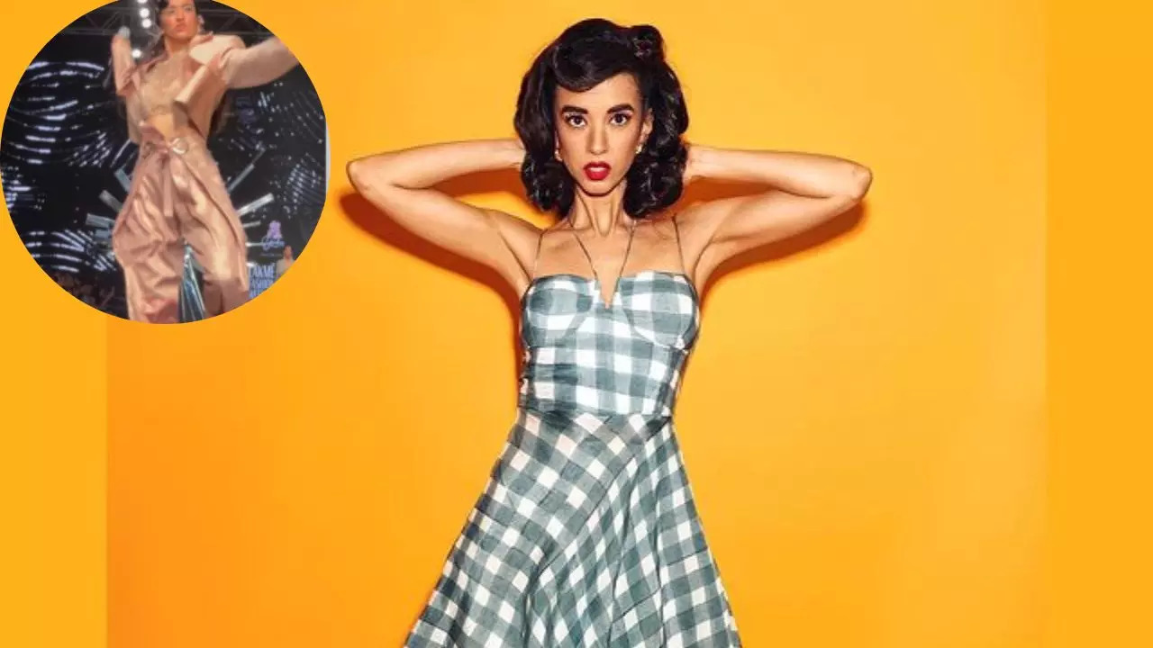 Saba Azad TROLLED For Dancing At Fashion Show: Mata Aa Gayi Hai Isko