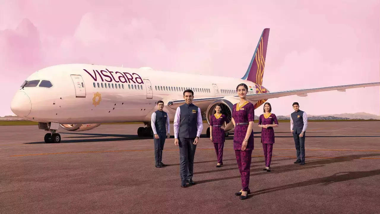 Vistara Airline crew saves babys life.