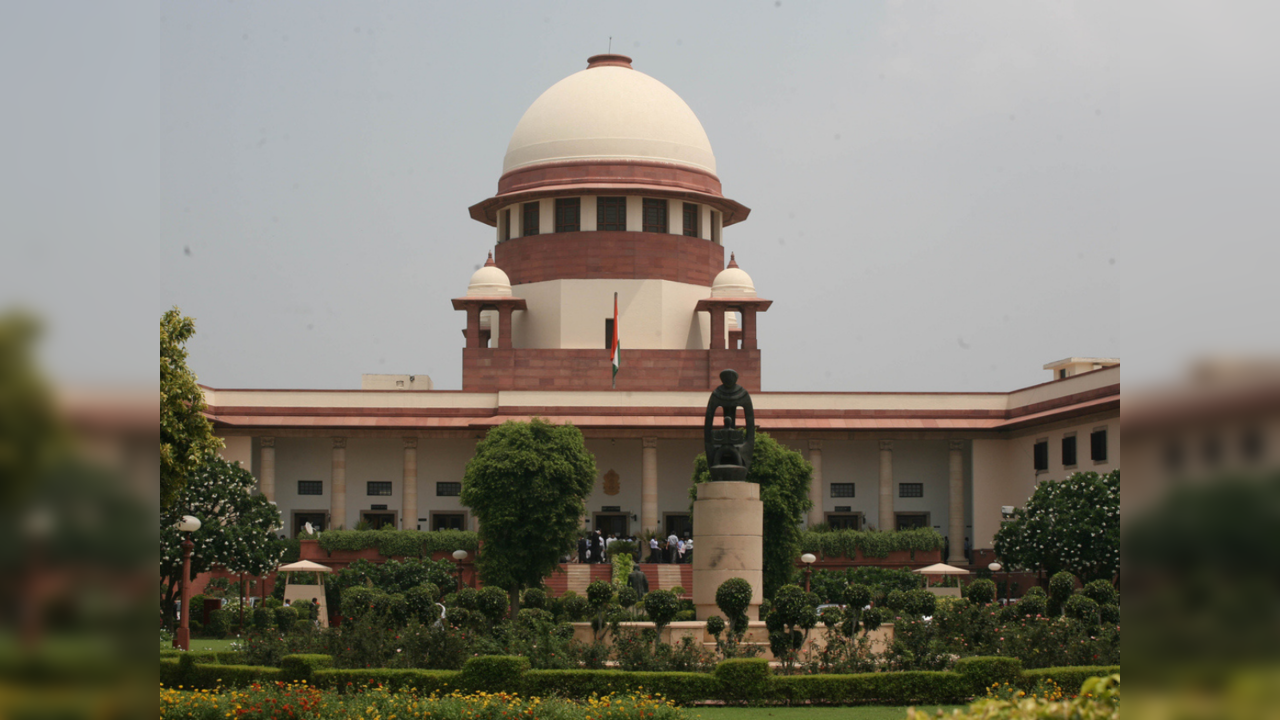 Supreme Court Adjourns Plea Challenging Gyanvapi Mosque ASI Survey, Verdict Likely on Monday