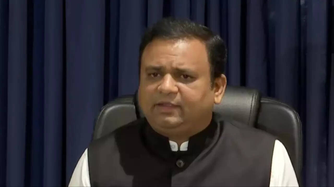 Latest Marathi News LIVE: अध्यक्षांचा अपमानच करायचा असेल तर...: राहुल