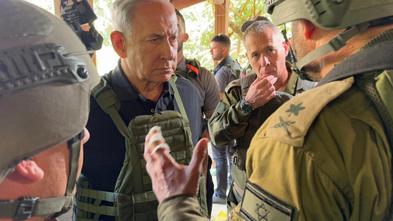 Israel PM With Soldiers In Gaza