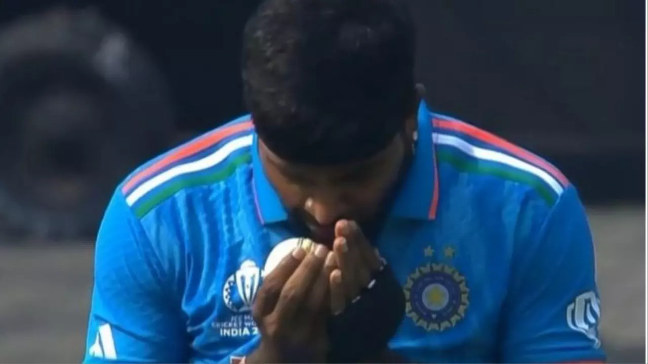 WATCH: Hardik Pandya Finally Reveals What Mantra He Chanted Before Getting Imam-Ul-Haq Out.