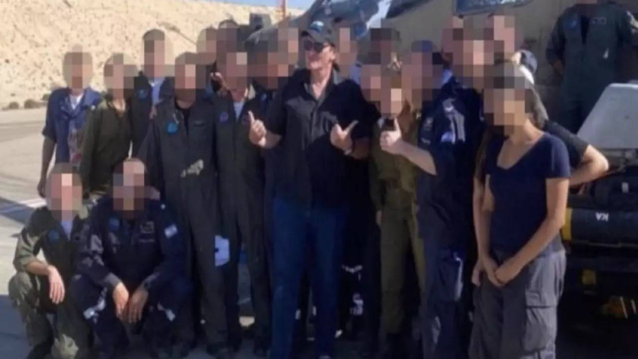 Quentin Tarantino visits southern Israeli base to boost IDF morale