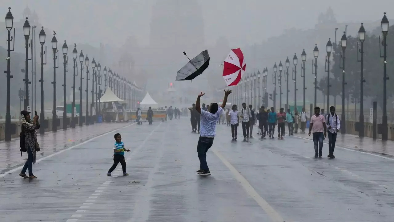 US weather agency predicts chances of 'Super El Nino' next year