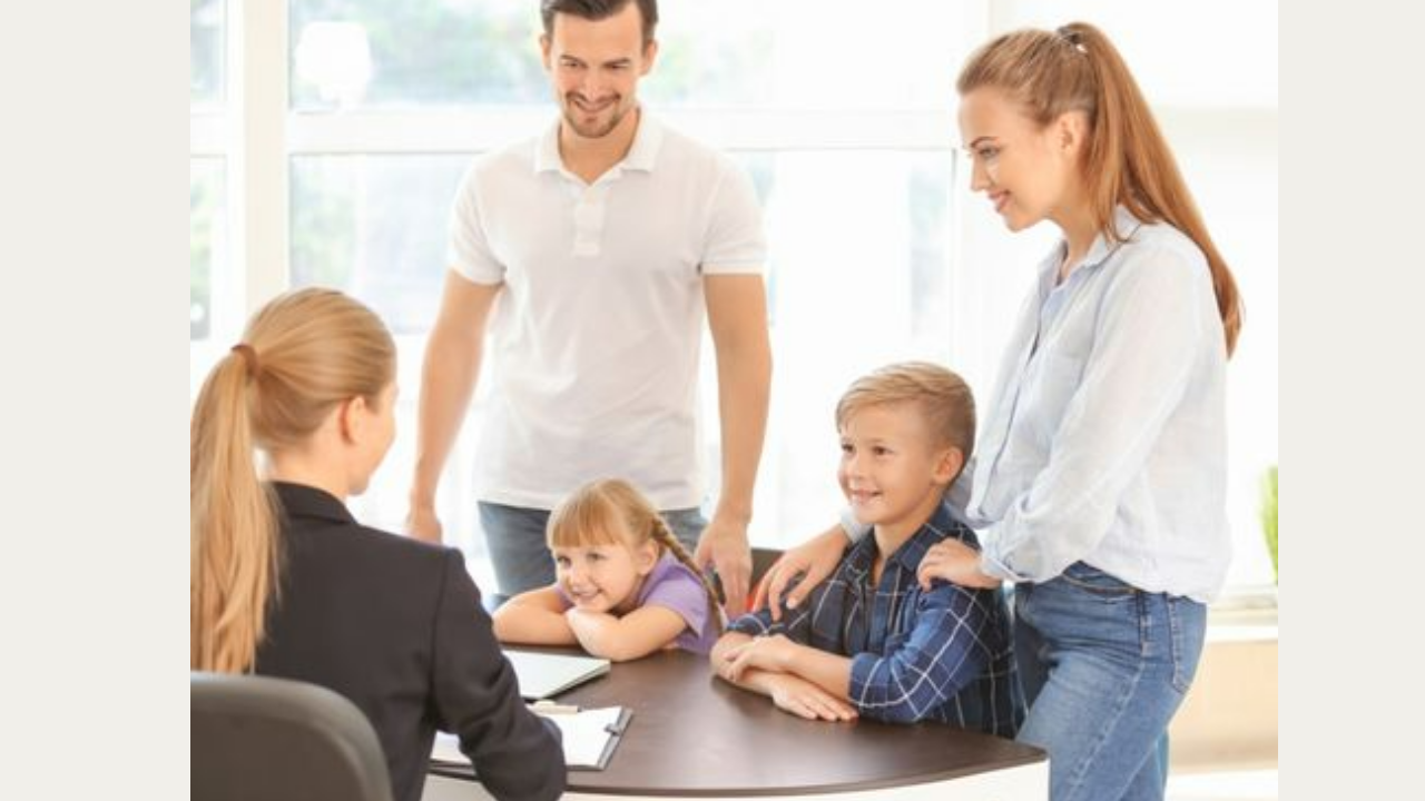 Expert shares 5 important questions parents should ask their child's teacher during a meeting. Pic Credit: Pinterest