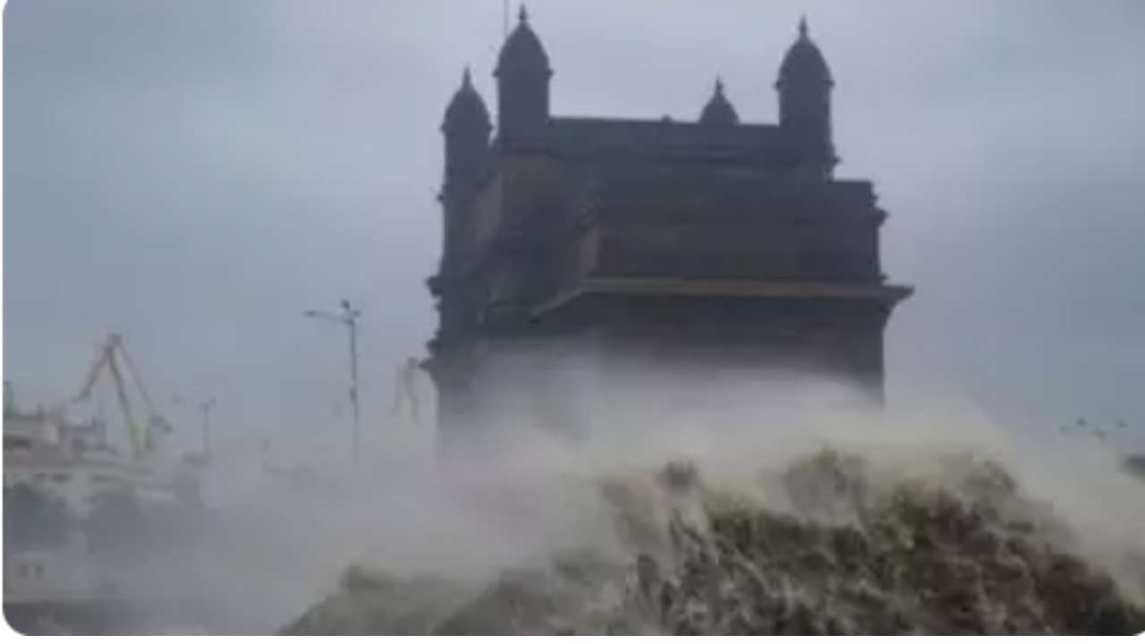 Mumbai cyclone