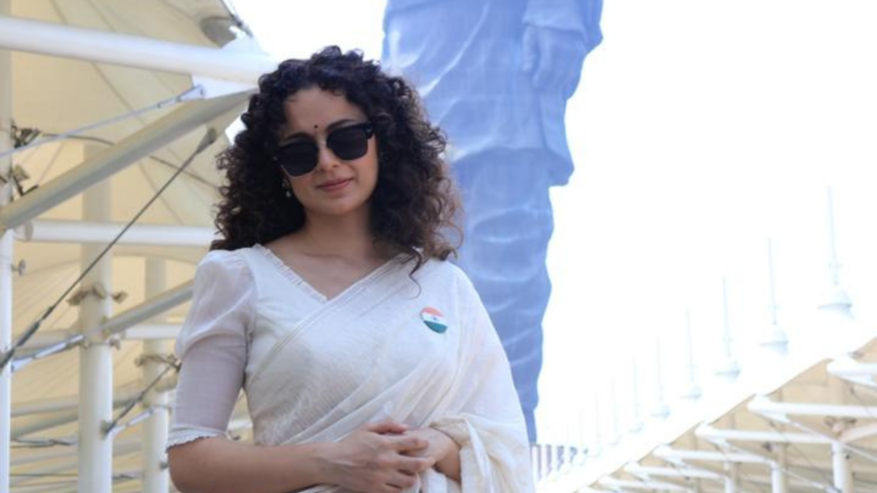 Kangana Ranaut Feels 'Proud' To Visit Statue of Unity For Tejas Promotions