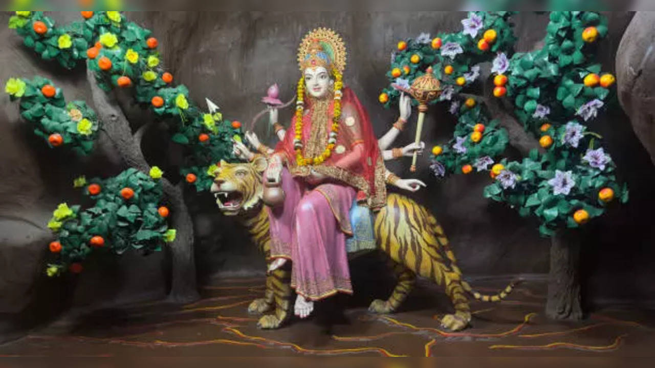 Navratri 2023 Day 4 Date Goddess Kushmanda Aarti Lyrics Pdf Download Bhog Mantra Puja Rituals 1558