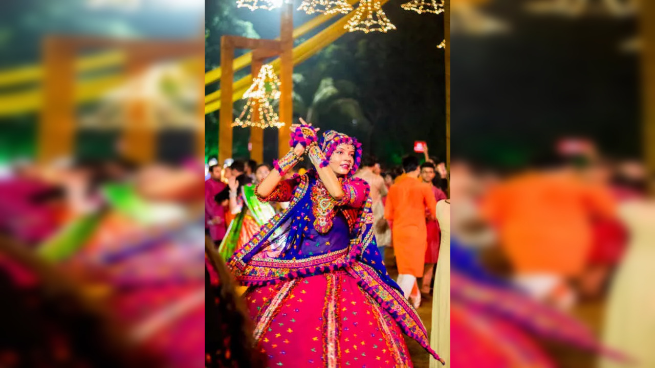 The connection between Dandiya and Maa Durga