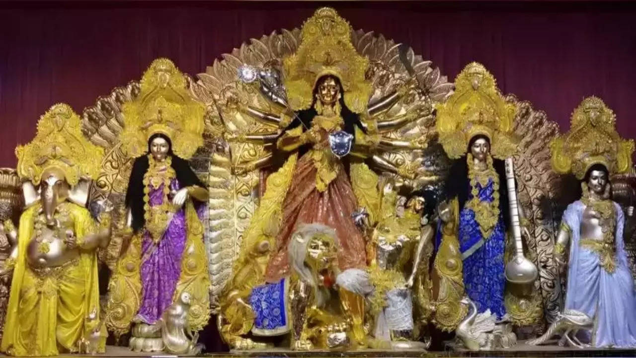 Durga Idol Made With Diamonds in Rajasthan