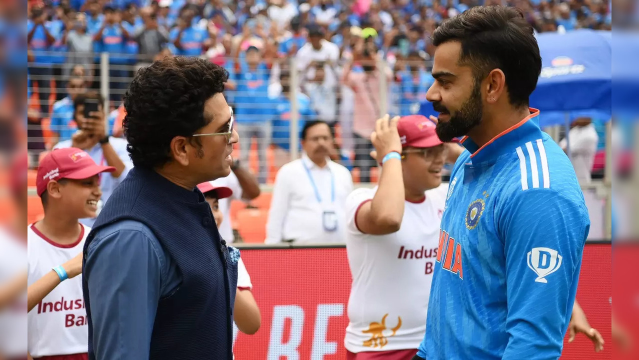 Virat Kohli needs 77 runs to break Sachin Tendulkar's world record of scoring fastest 26000 runs in international cricket